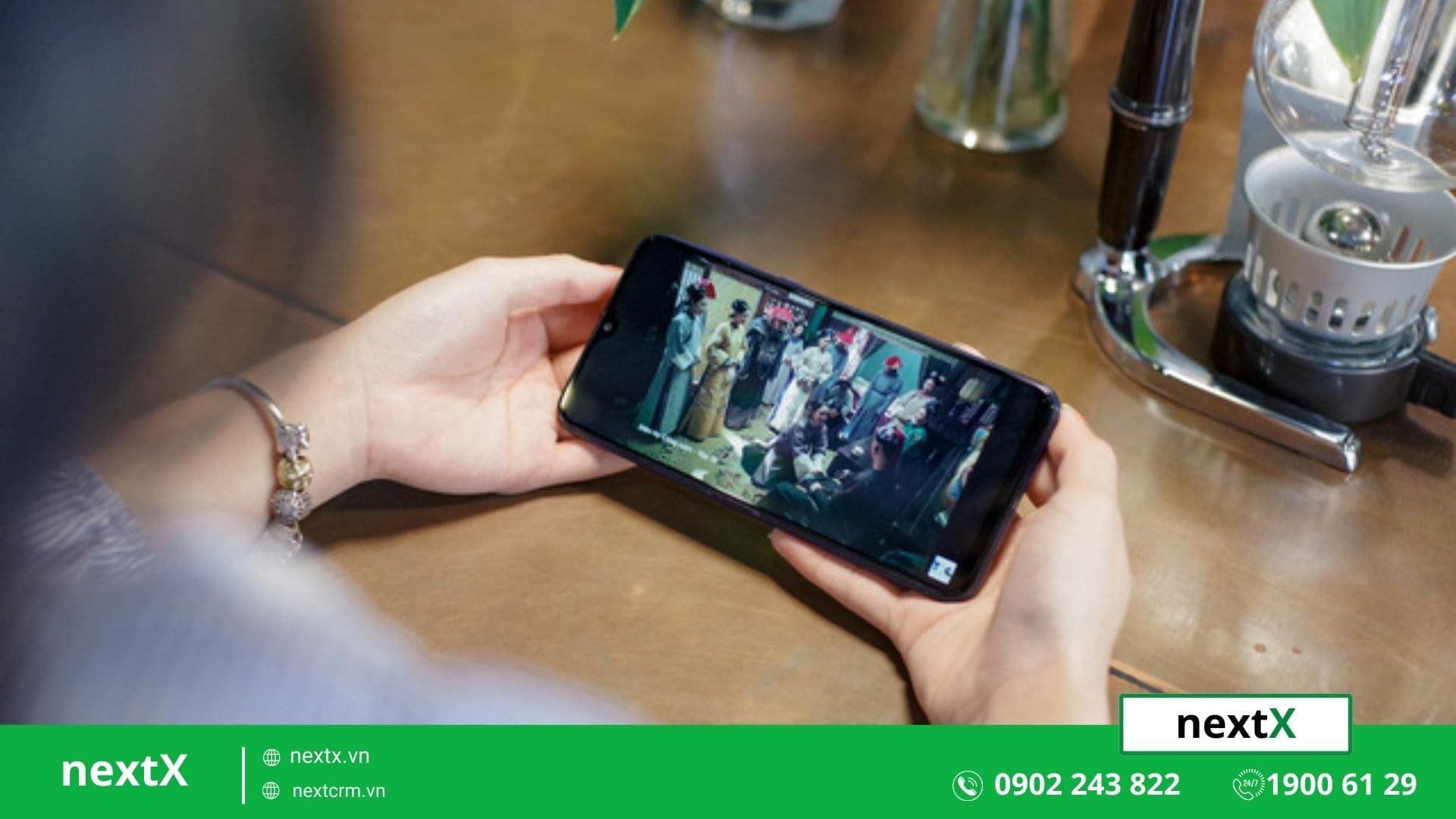 Cách lưu video trên Facebook
